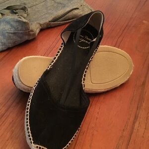 Elegant Black Espadrille Flats